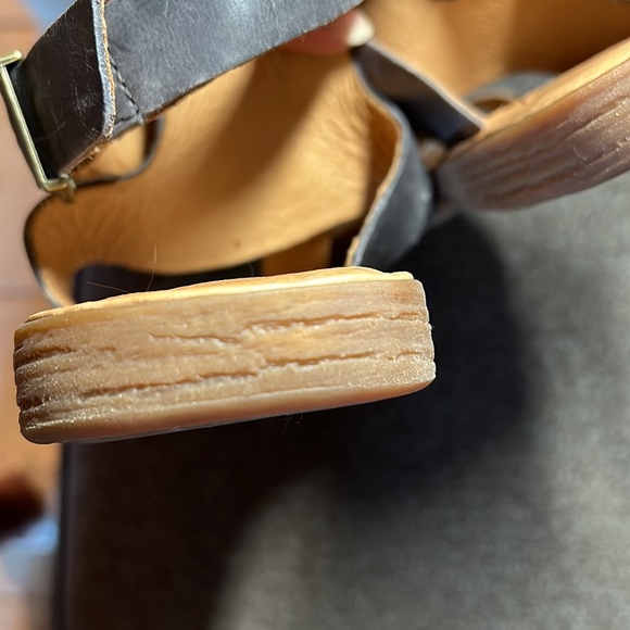 Born women’s gladiator style sandals. - Picture 11 of 12